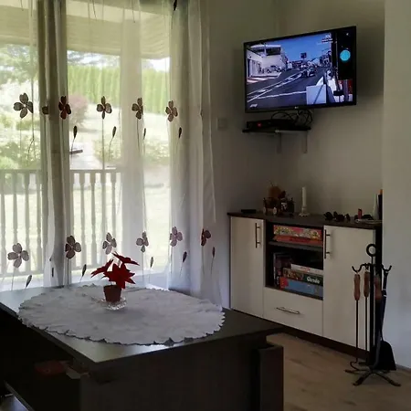 Casa de Férias Holiday House Slatina